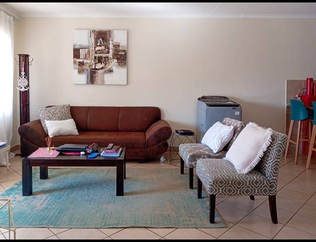 2 BEDROOM APARTMENT FOR SALE IN ANNLIN